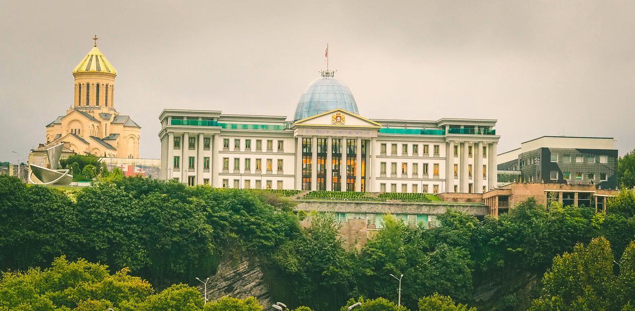 Hotel Opinion Tbilisi Exterior foto